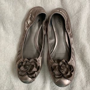 Halogen Silver Metallic Flats